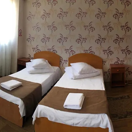 лама2 Отель 2*