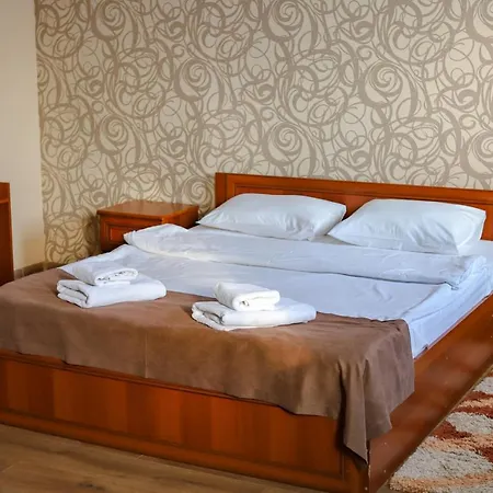 2 Готель Київ