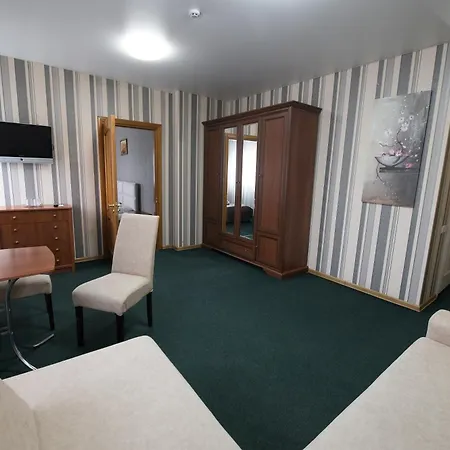 2 Hotel 2*