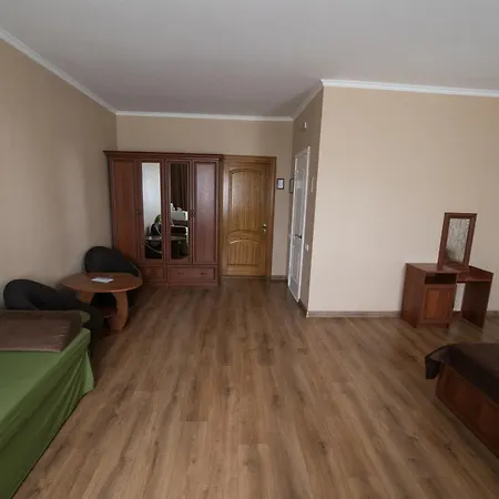 Hotel 2 2*