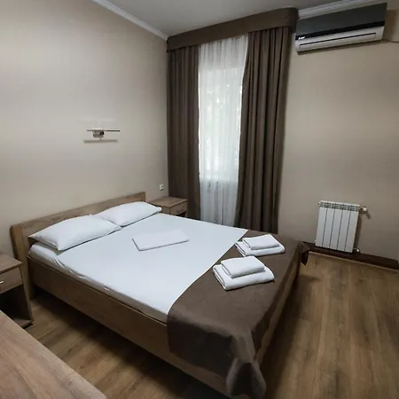 2 Hotel Kiev